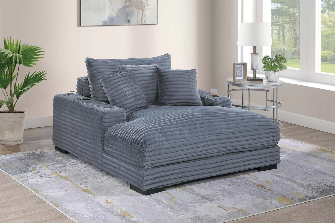 Chaise Lounge
